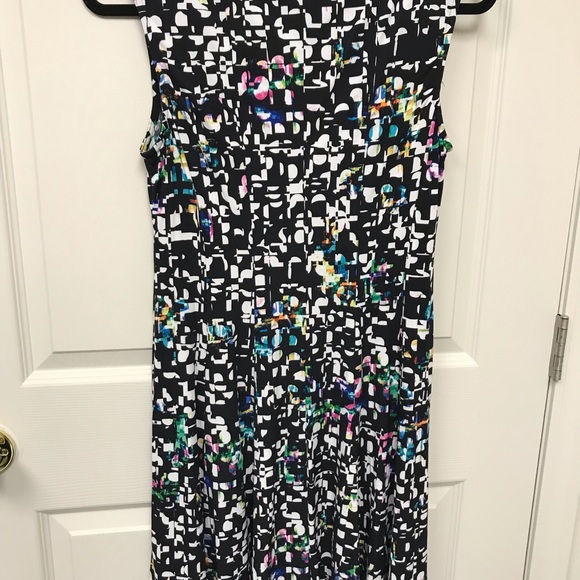 Dress - Picture 3 of 5